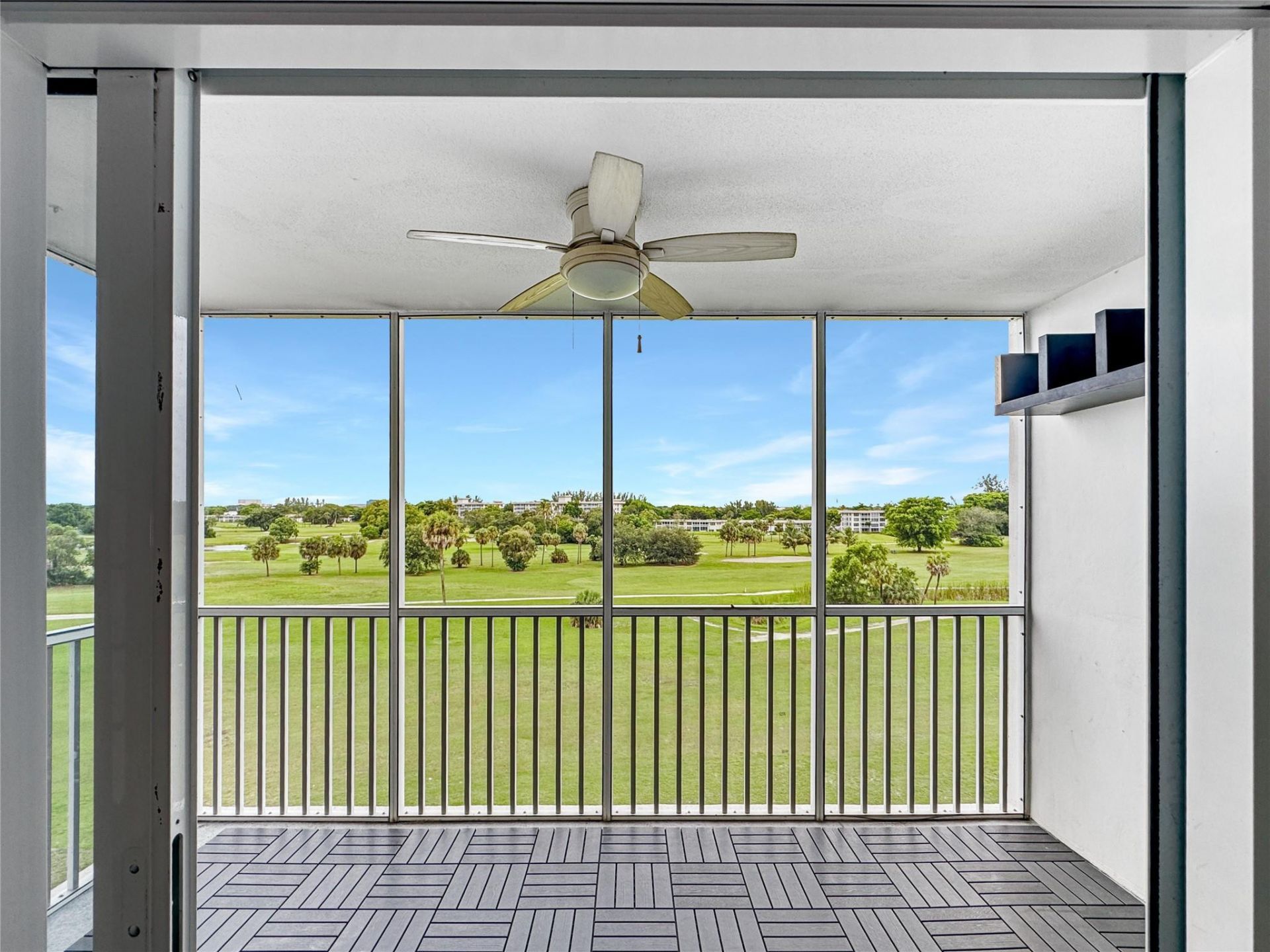 2950 N Palm Aire Drive, Unit 506, Pompano Beach, FL 33069 Photo