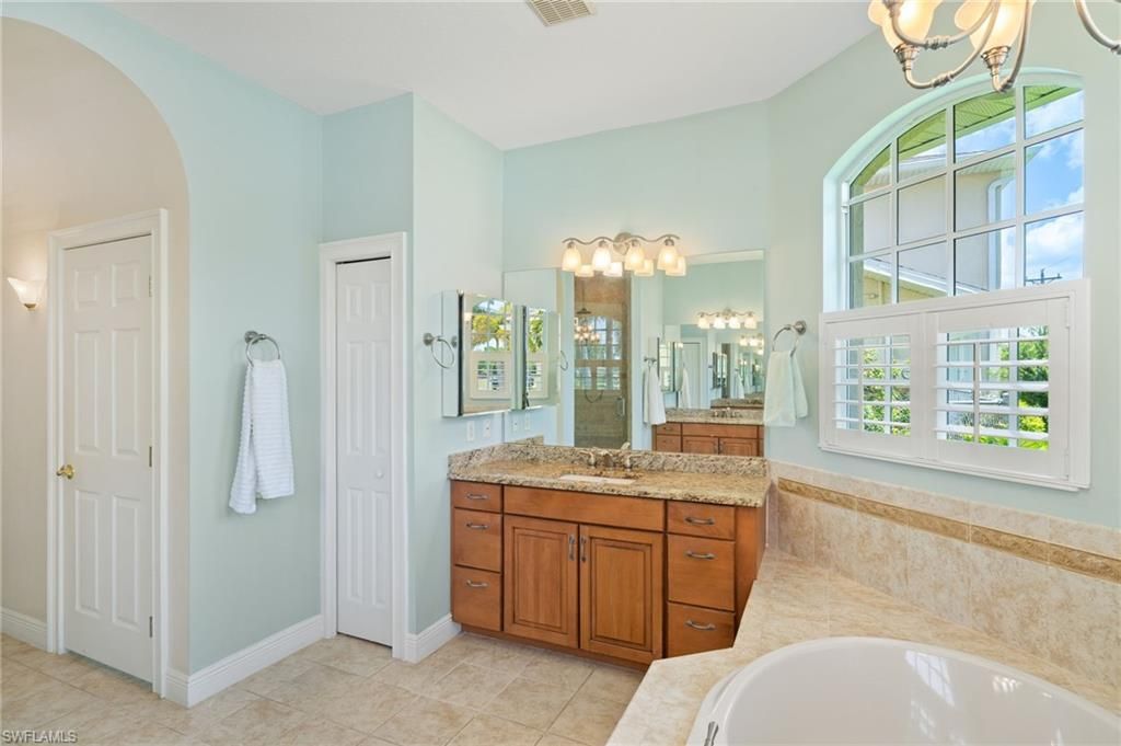 2506 Retunda Pkwy W, Cape Coral, FL 33904 Photo