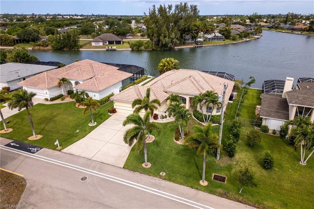 2506 Retunda Pkwy W, Cape Coral, FL 33904 Photo
