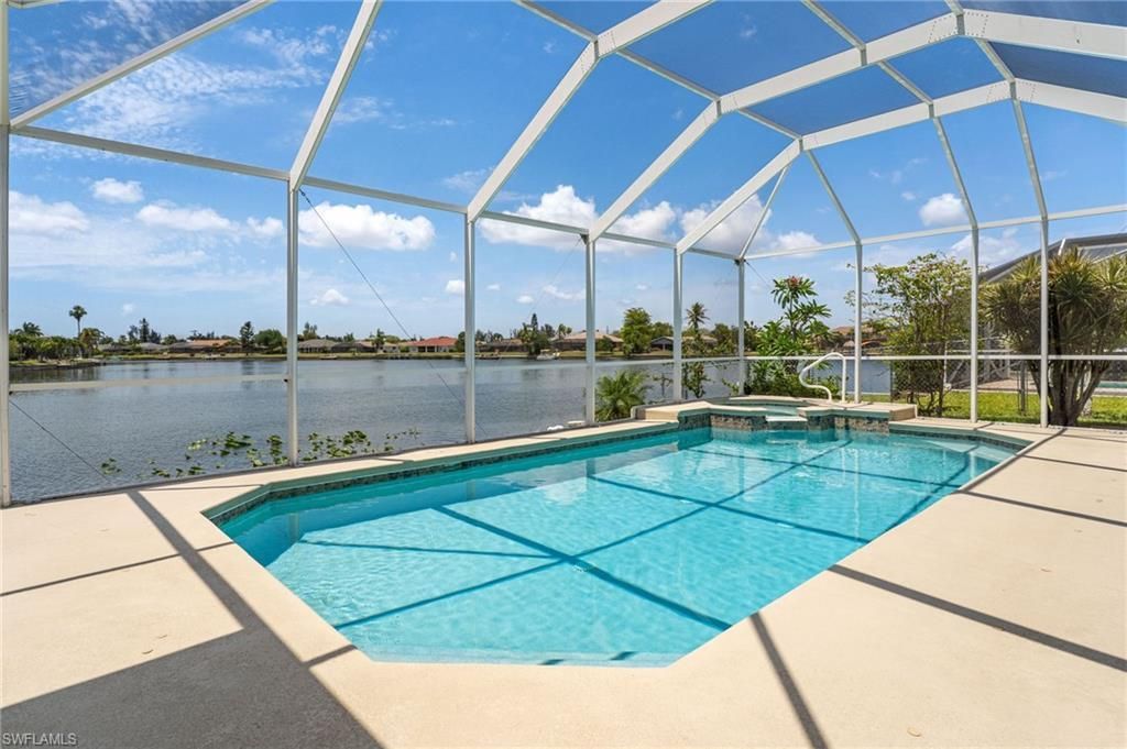 2506 Retunda Pkwy W, Cape Coral, FL 33904 Photo