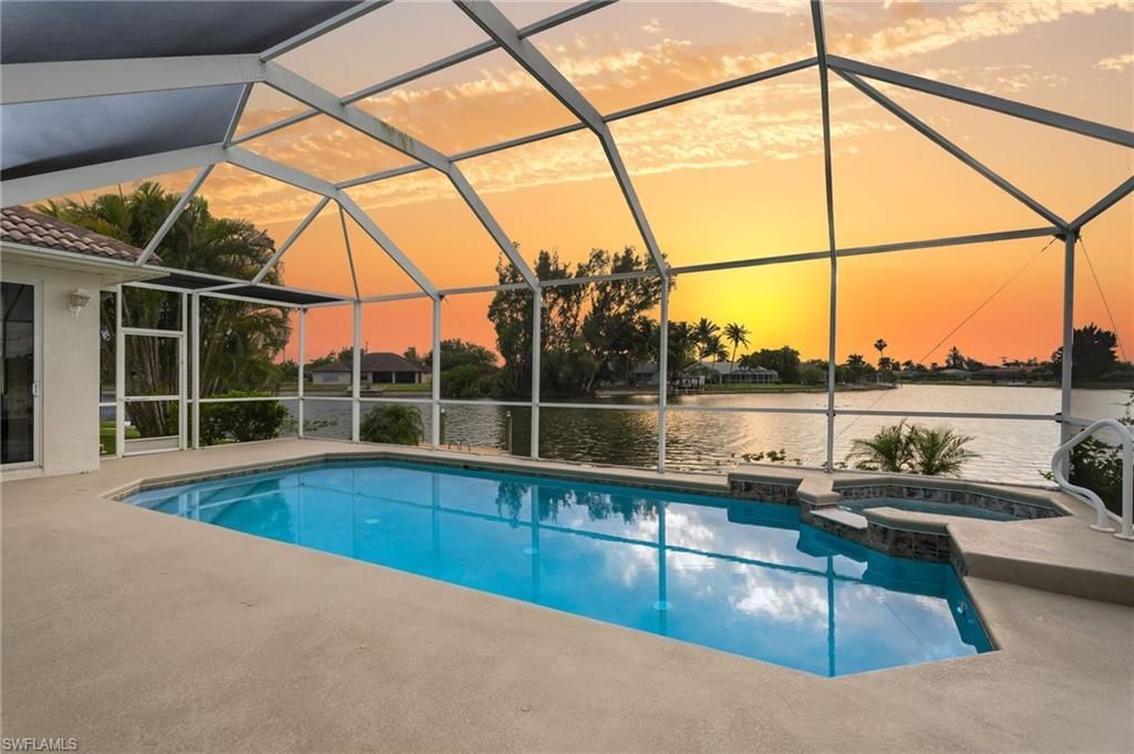 2506 Retunda Pkwy W, Cape Coral, FL 33904 Photo
