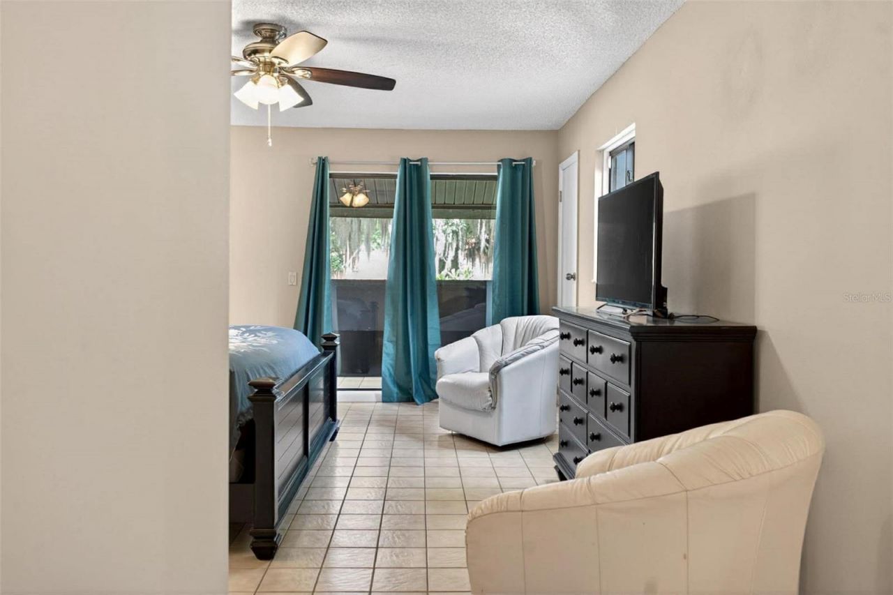 603 Waterwood Drive , Yalaha, FL 34797 Photo