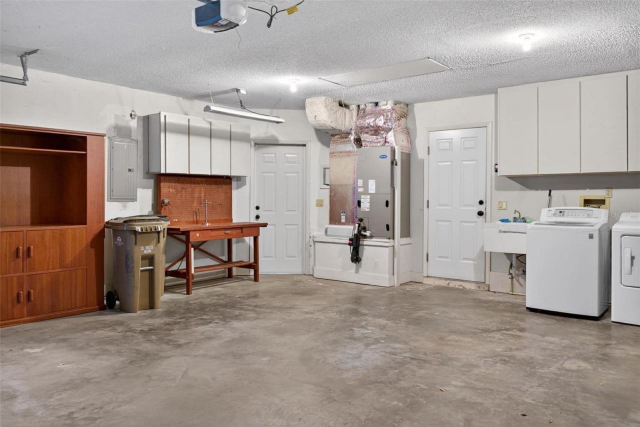 603 Waterwood Drive , Yalaha, FL 34797 Photo