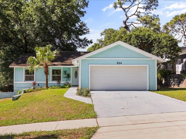 524 E HILLCREST STREET , ALTAMONTE SPRINGS, FL 32701