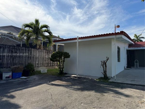 Unit 1, Hollywood, FL 33020