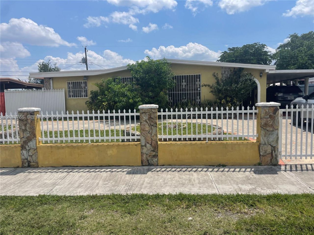 4115 SW 108th Ave , Unit B, Miami, FL 33165 Photo
