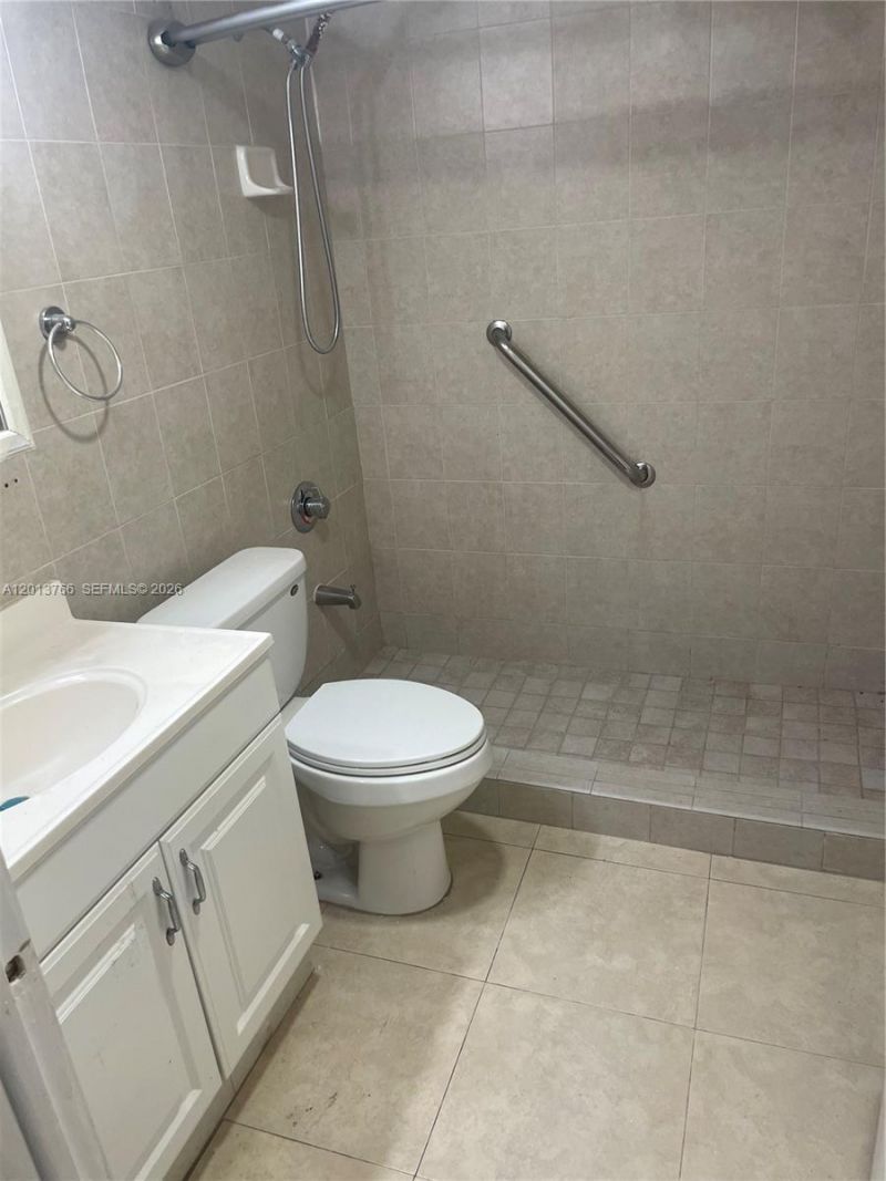 4115 SW 108th Ave , Unit B, Miami, FL 33165 Photo