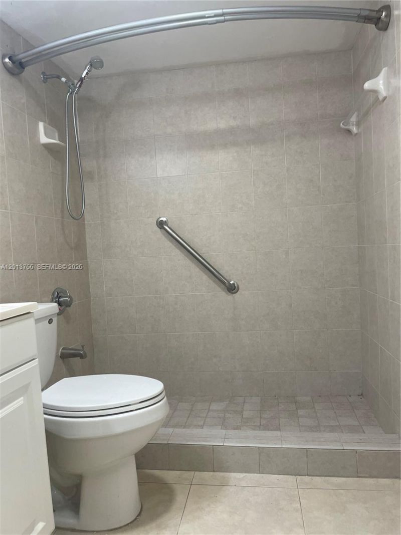 4115 SW 108th Ave , Unit B, Miami, FL 33165 Photo