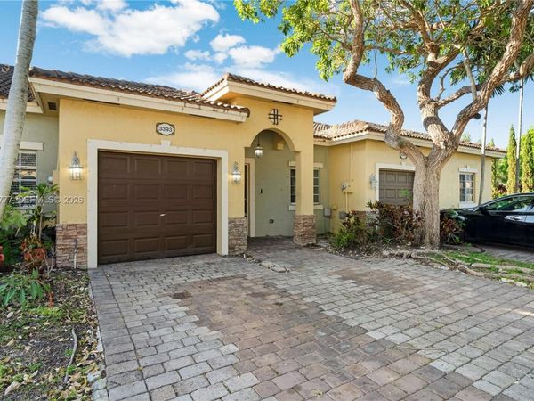 3393 NE 11th Dr, Homestead, FL 33033
