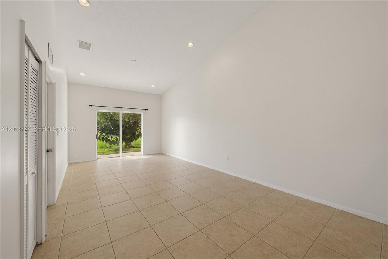 3393 NE 11th Dr , Homestead, FL 33033 Photo