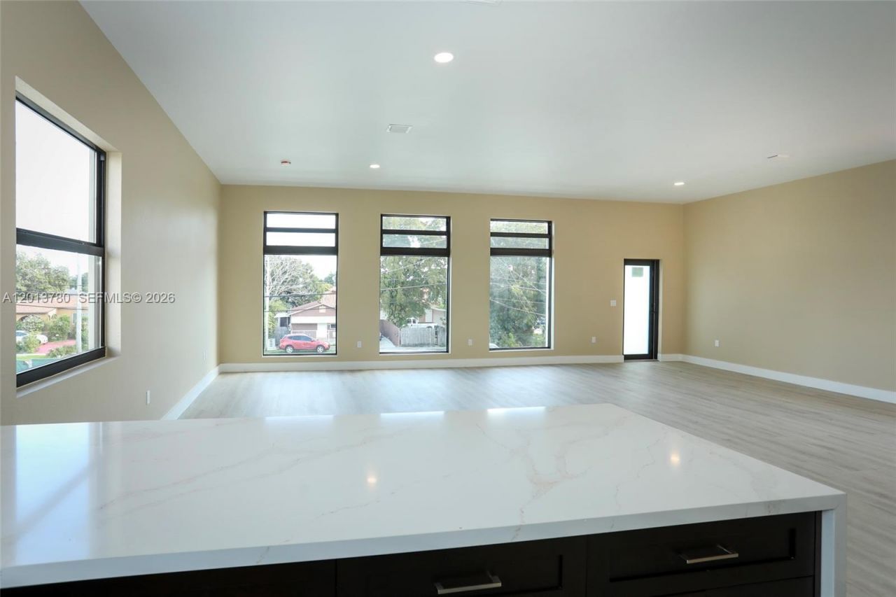 120 SW 35 Ave, Unit A1, Miami, FL 33135 Photo