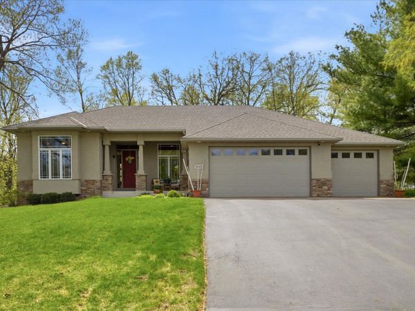 9447 Woodridge Court, Savage, MN 55378