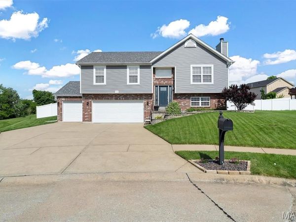 515 Hickory Post Drive, Wentzville, MO 63385