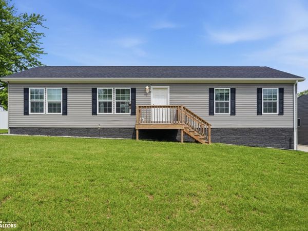 2521 Bill Bone Lane, Oskaloosa, IA 52577