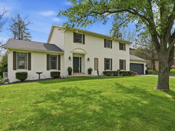408 Westchester Lane , Valparaiso, IN 46385