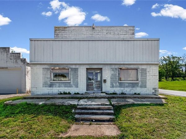 302 N Mason Street, Carrollton, MO 64633