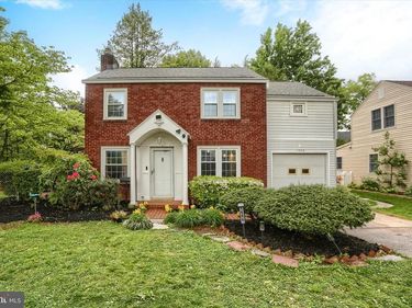 1604 KENT ROAD, CAMP HILL, PA 17011