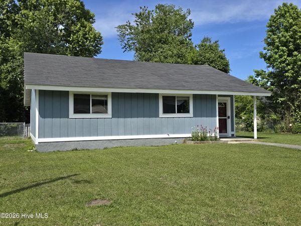 504 Dennis Road , Jacksonville, NC 28546