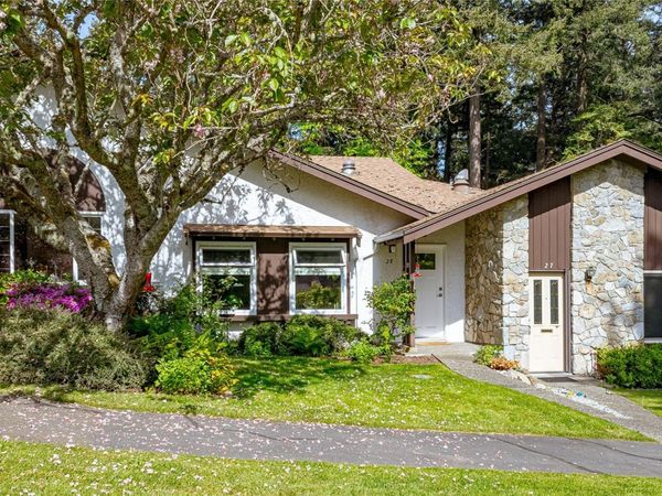 278 Island Hwy, Unit 28, View Royal, BC V9B 1G5