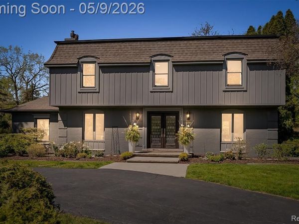25080 Glynholm Court, Bloomfield Twp, MI 48301