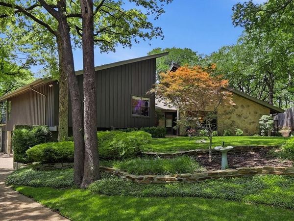 5 Country Place Circle, Dalworthington Gardens, TX 76016