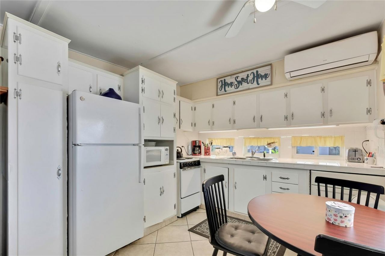 800 32nd Avenue S, Unit 606, Saint Petersburg, FL 33705 Photo