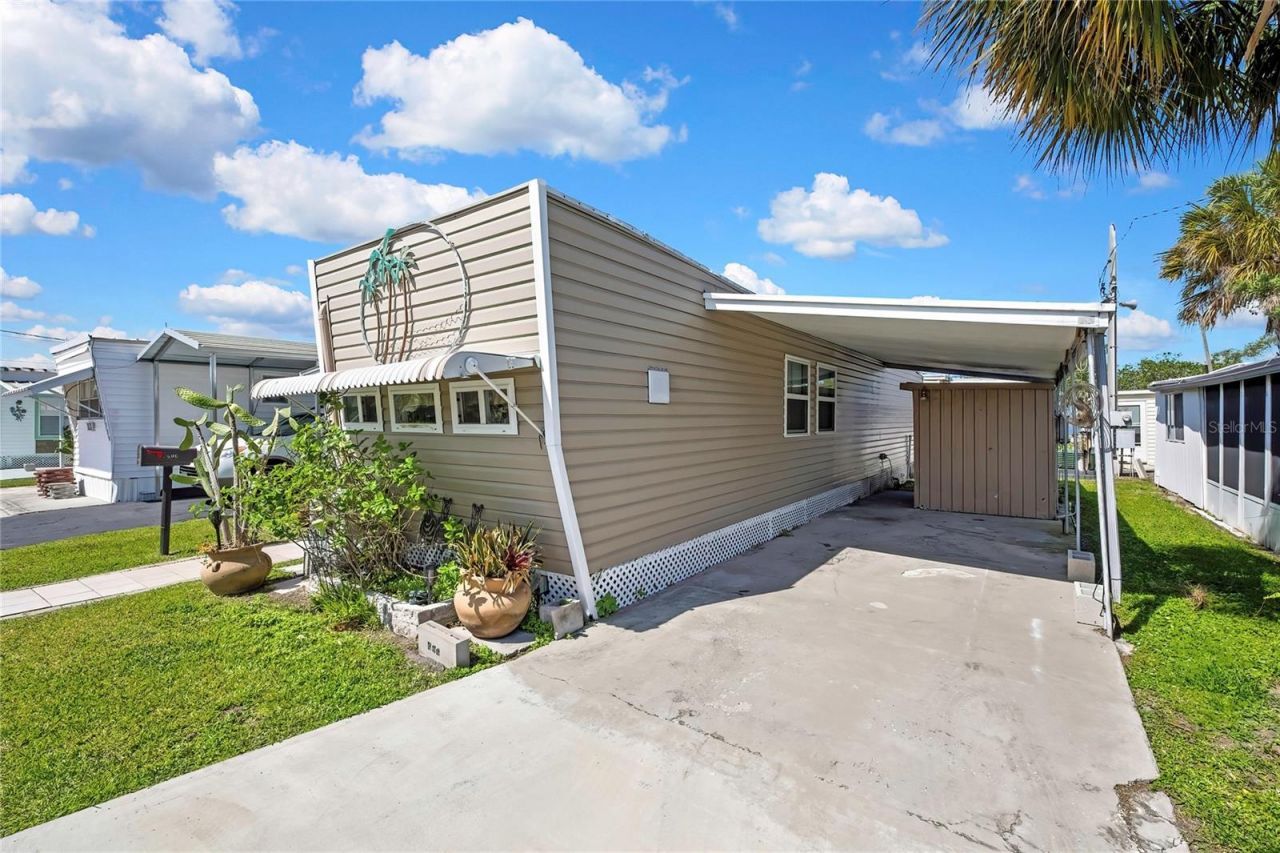 800 32nd Avenue S, Unit 606, Saint Petersburg, FL 33705 Photo