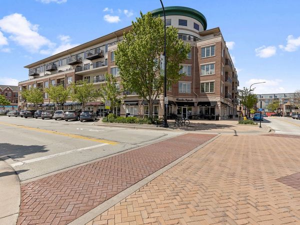 100 S Emerson Street , Unit 205, Mount Prospect, IL 60056