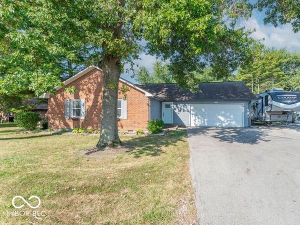 1020 S Green Street, Brownsburg, IN 46112