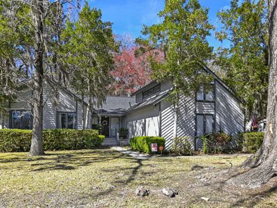 18 Shadowmoss Parkway, Charleston, SC 29414