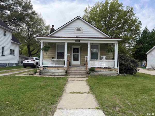 1217 S GARFIELD Avenue, Burlington, IA 52601