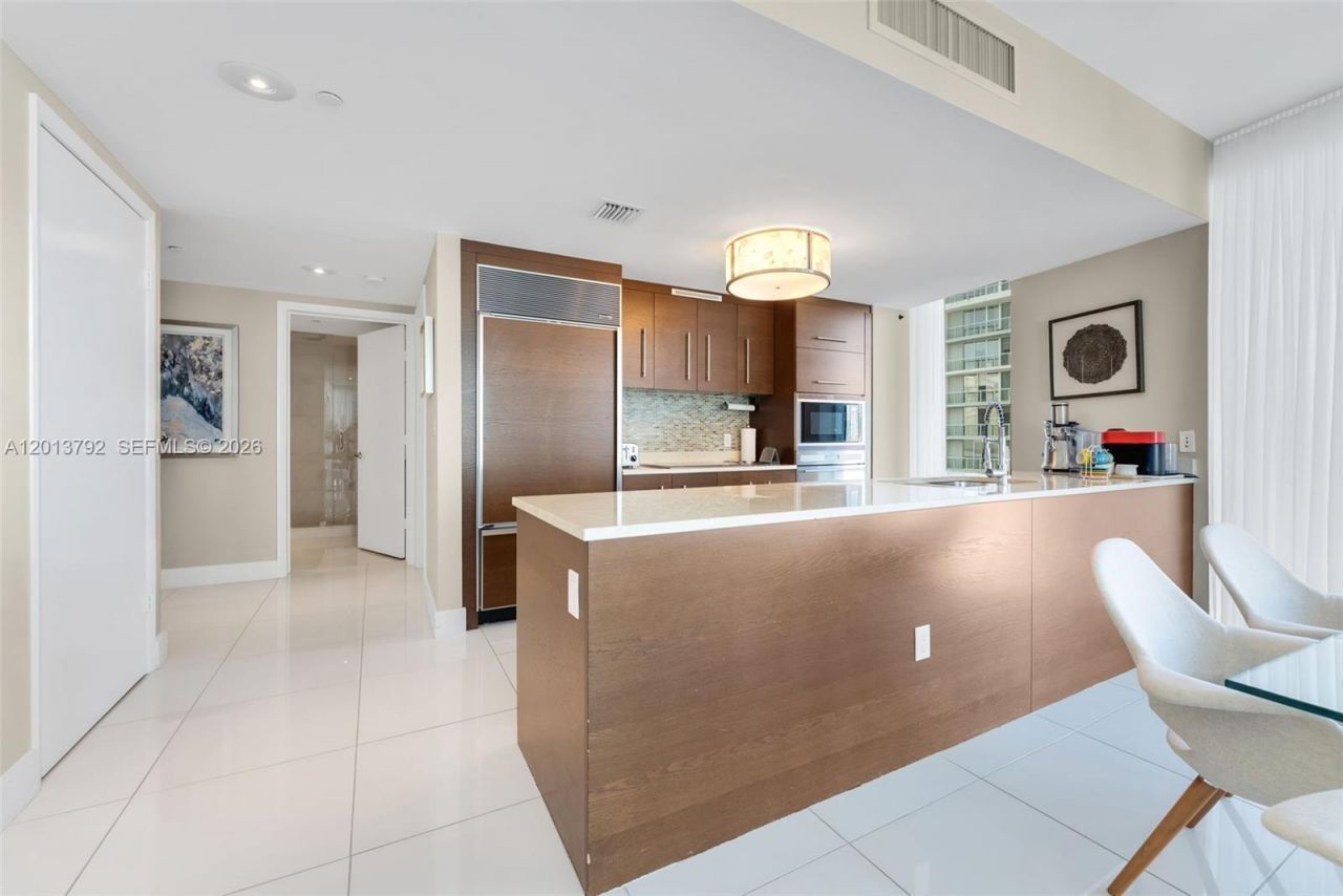 475 Brickell Ave, Unit 3515, Miami, FL 33131 Photo