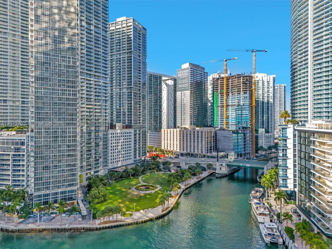 475 Brickell Ave, Unit 3515, Miami, FL 33131 Photo