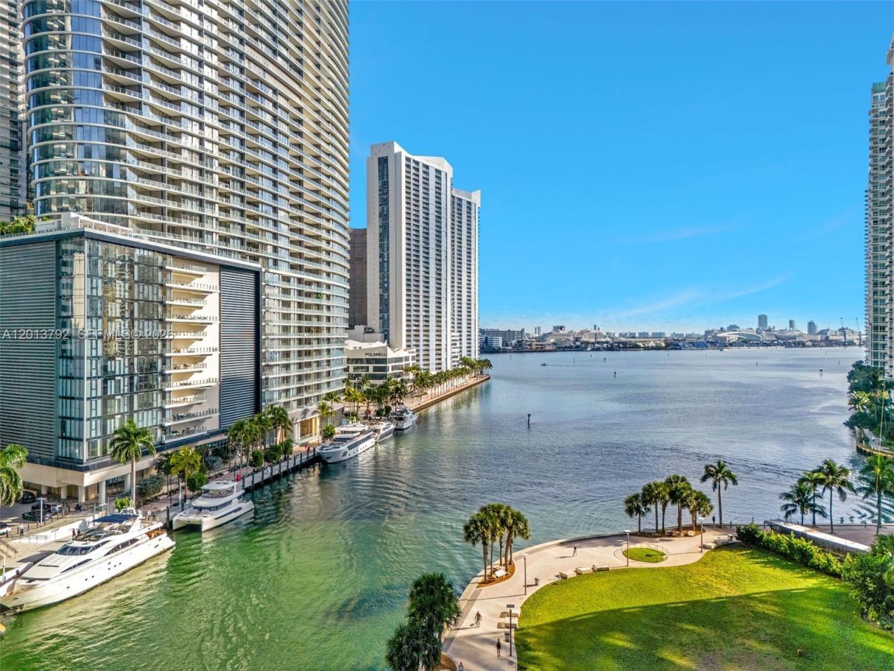 475 Brickell Ave, Unit 3515, Miami, FL 33131 Photo