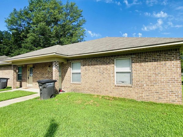 1033 Gina Circle Unit A-B , Jacksonville, AR 72076