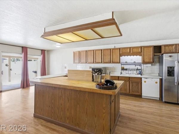 4075 Pepe Circle, Las Vegas, NV 89121