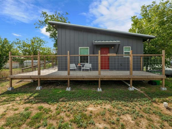 602 Persimmon ST, Lockhart, TX 78644