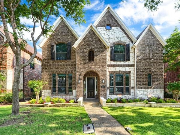 2246 Longview Road , Irving, TX 75063