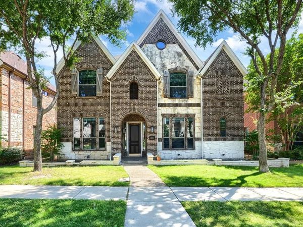 2246 Longview Road , Irving, TX 75063