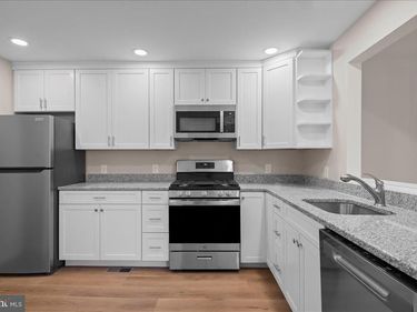 1 CENTER STREET, Unit 5, DOYLESTOWN, PA 18901