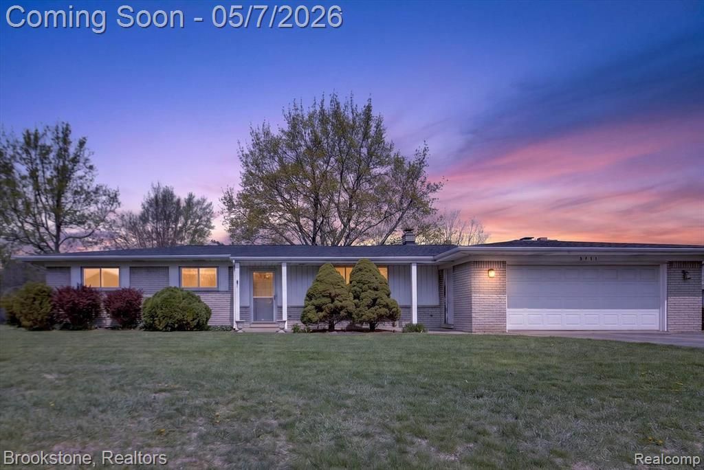 2732 Lacota Road, Waterford Township, MI 48328 Main Photo