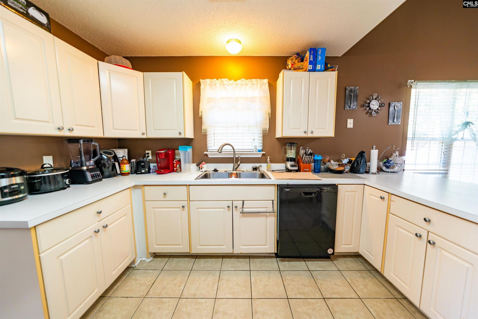 130 Brandon Hall Road  Photo 18