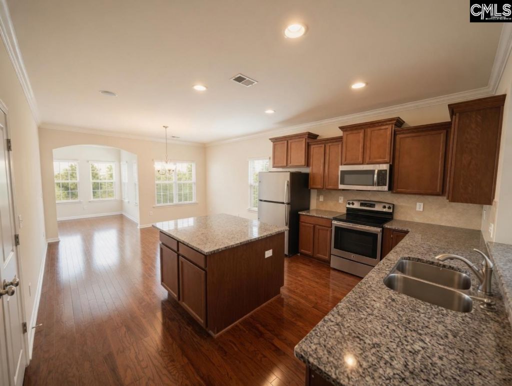 801 Kimsey Drive  Photo 4