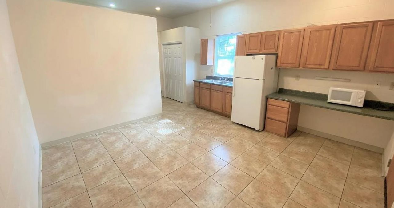 908 Buena Vista Drive, Unit -, Tallahassee, FL 32304 Photo