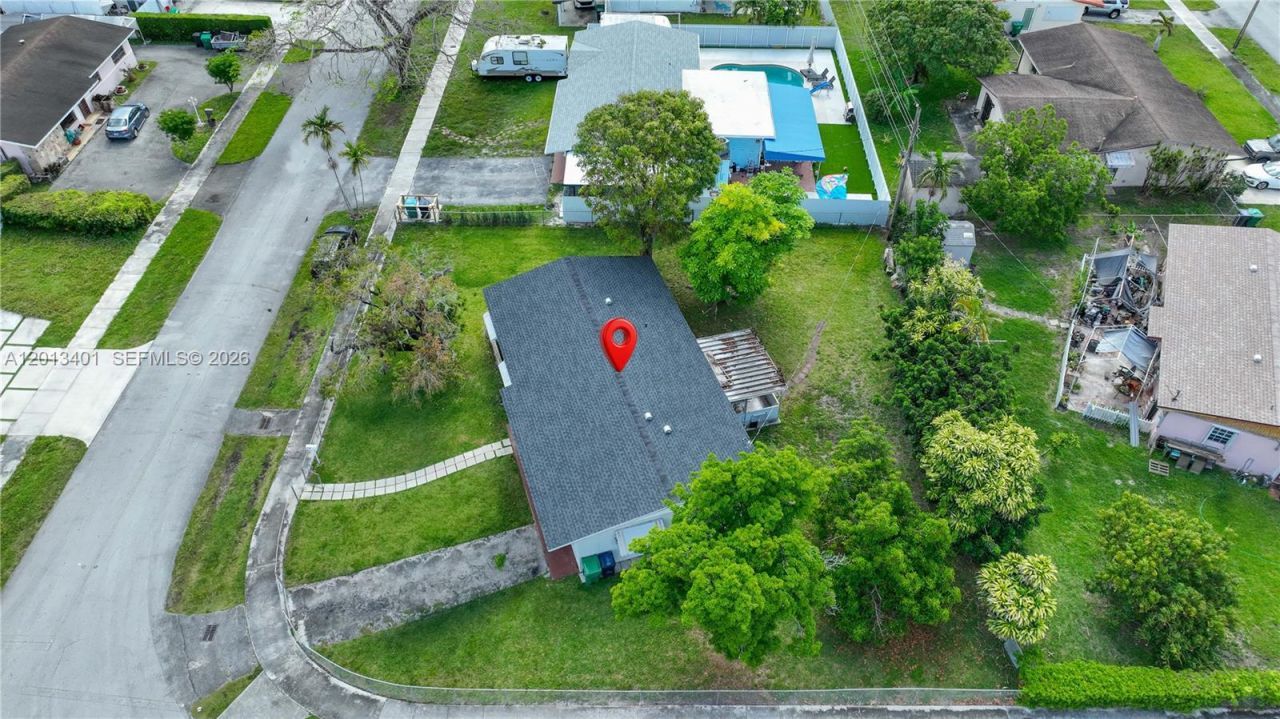 10370 SW 44th St, Miami, FL 33165 Photo
