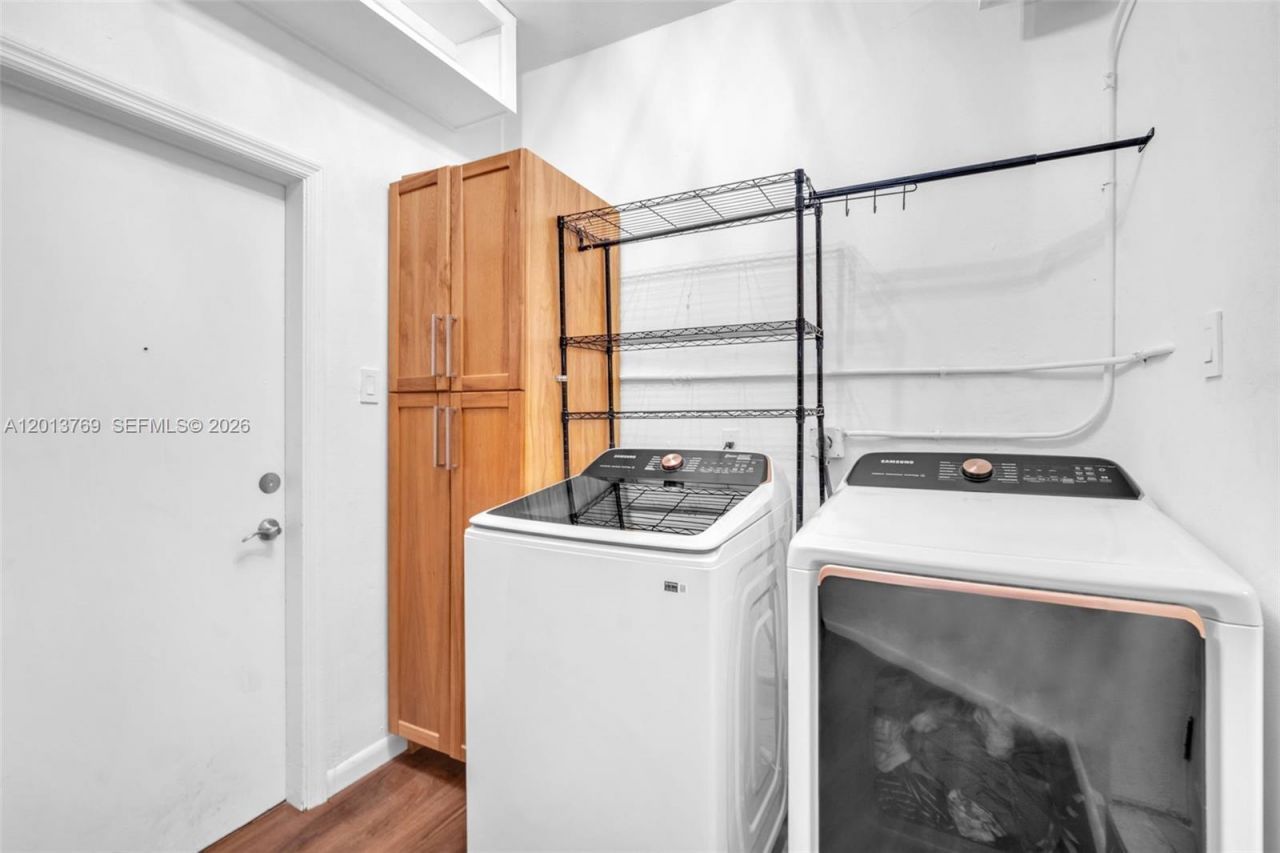 470 NE 113th St , Unit 1, Miami, FL 33161 Photo