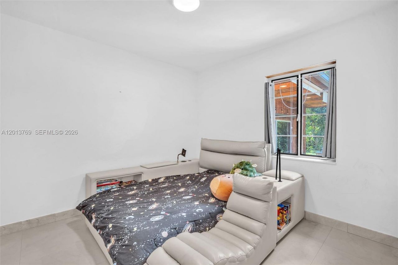 470 NE 113th St , Unit 1, Miami, FL 33161 Photo