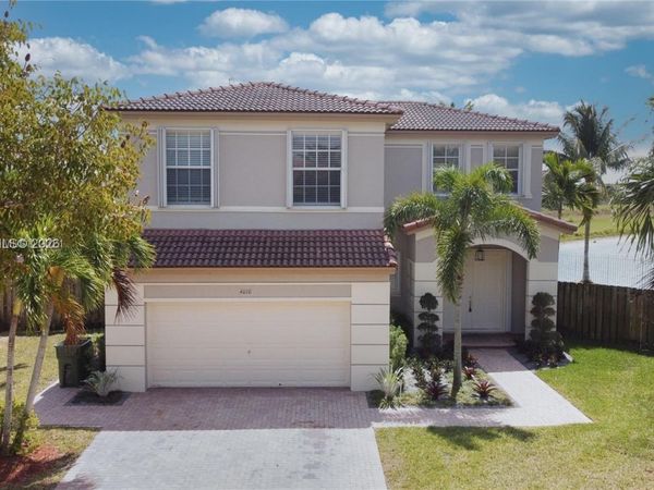 4010 NE 20th St , Homestead, FL 33033