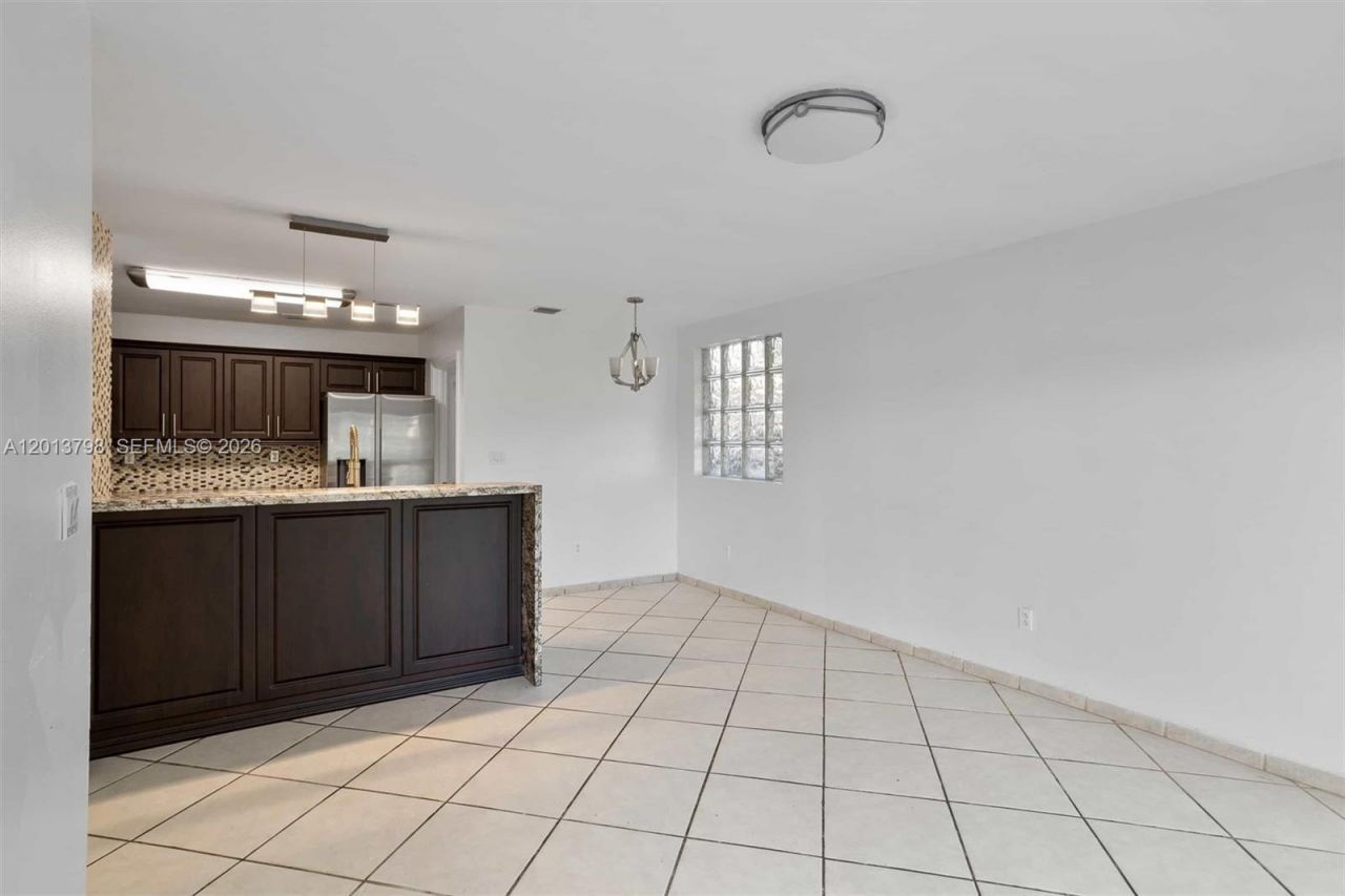 192 SW 204th Ave, Unit 192, Pembroke Pines, FL 33029 Photo