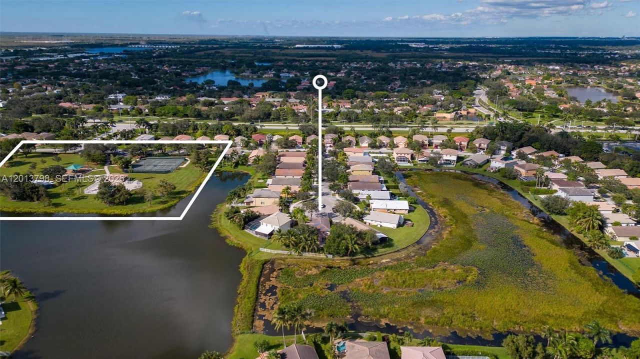 192 SW 204th Ave, Unit 192, Pembroke Pines, FL 33029 Photo
